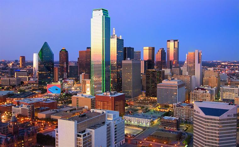 Dallas, where the yard keeps its gate